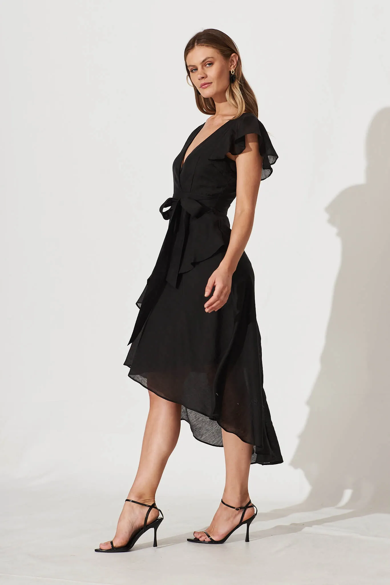 Cheerful Midi Dress In Black