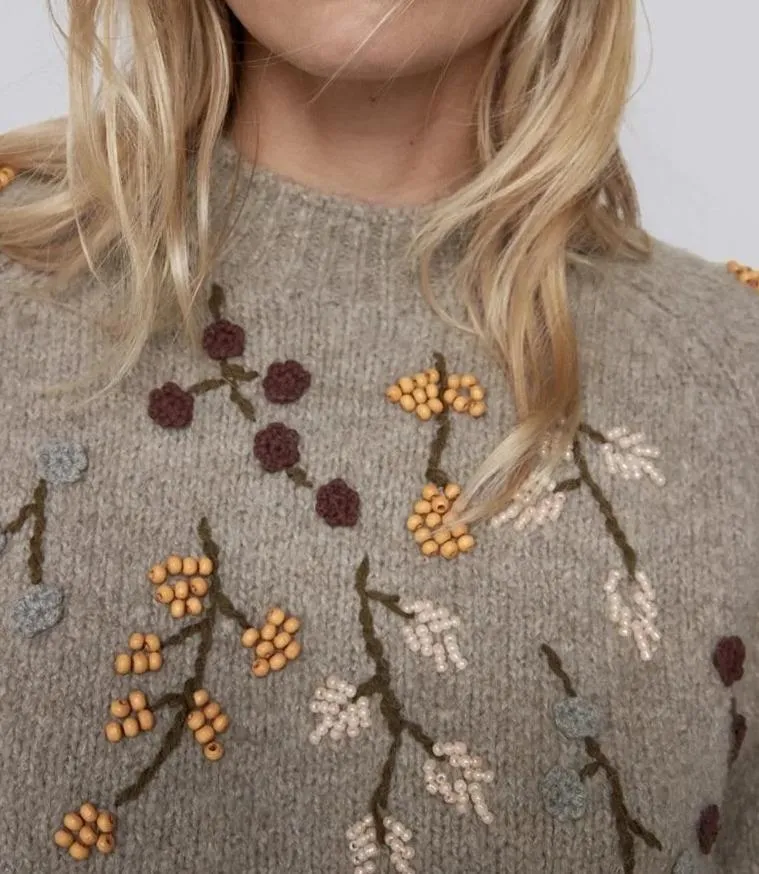 Dunnmall Round Neck Knit Beaded Floral Sweater