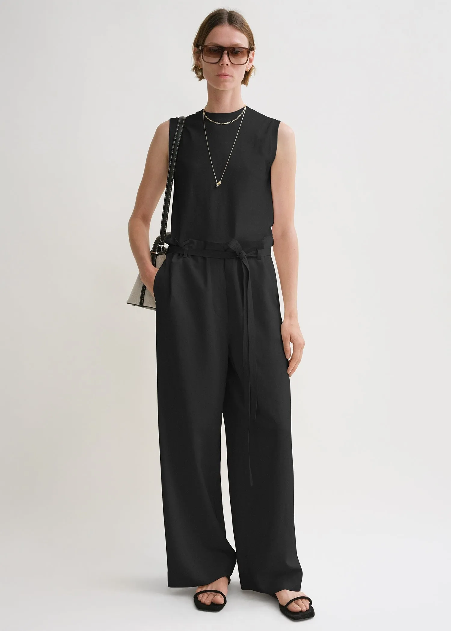 Fluid tie-waist trousers black