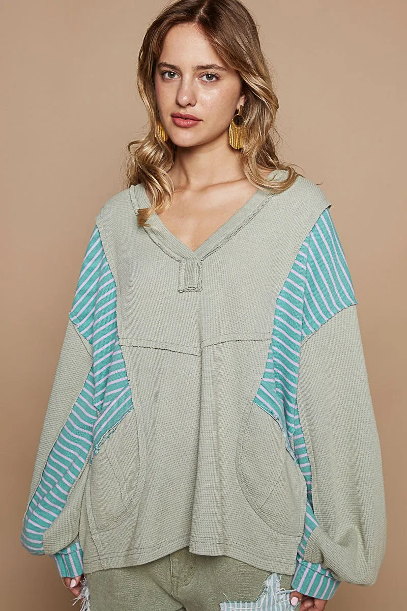 Oversized V-Neck Bubble Sleeve knit Top