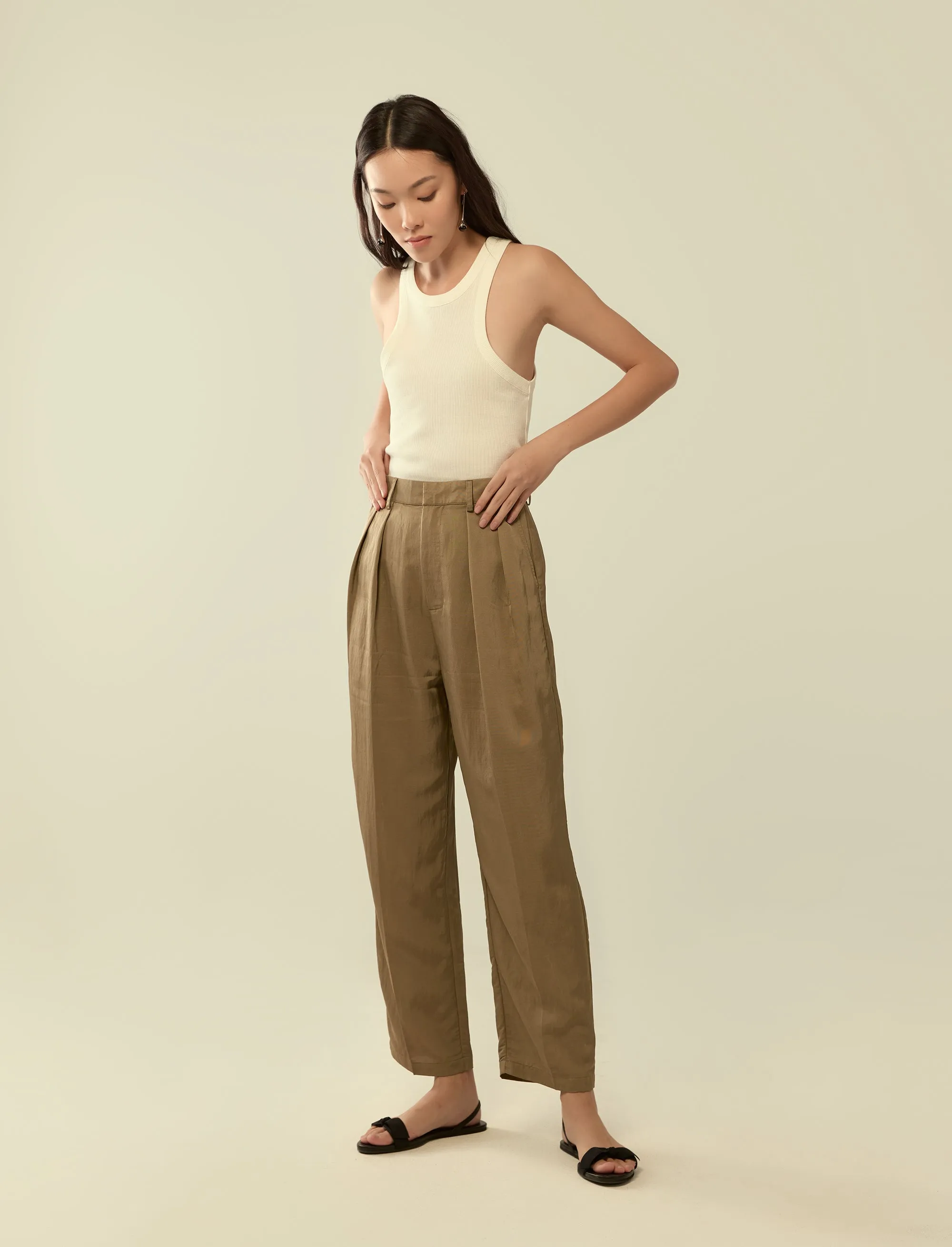 relaxed fit pleated trousers