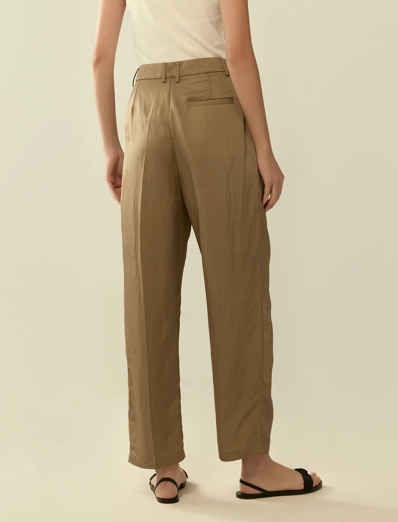 relaxed fit pleated trousers