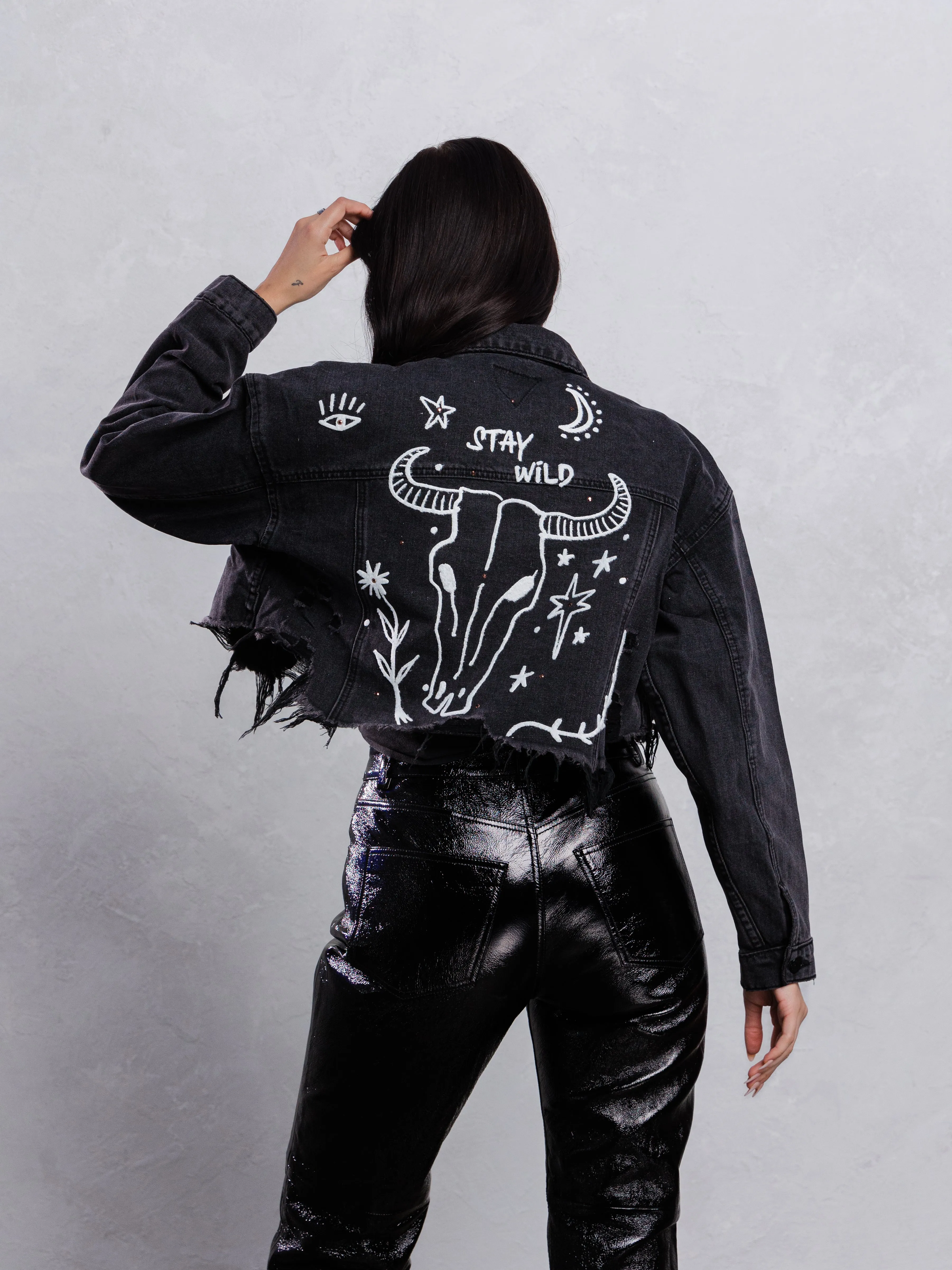 STAY WILD Crop Denim Jacket