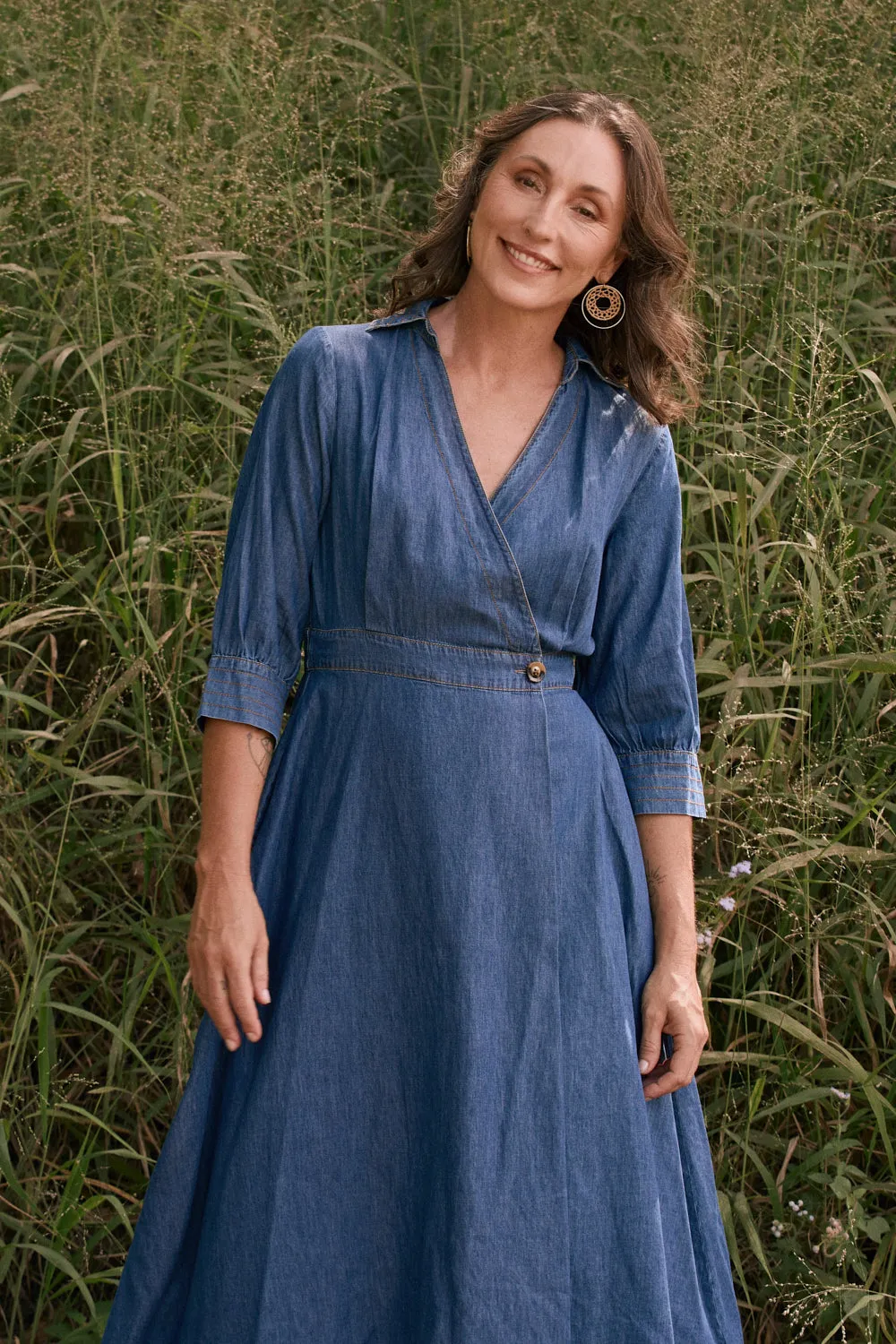 Wendy Chambray Short Sleeve Wrap Dress in Mid Wash