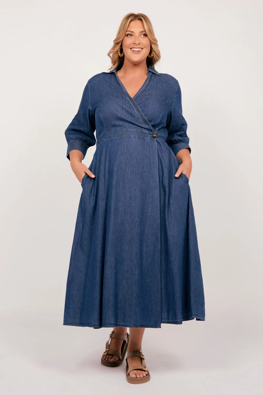 Wendy Chambray Short Sleeve Wrap Dress in Mid Wash