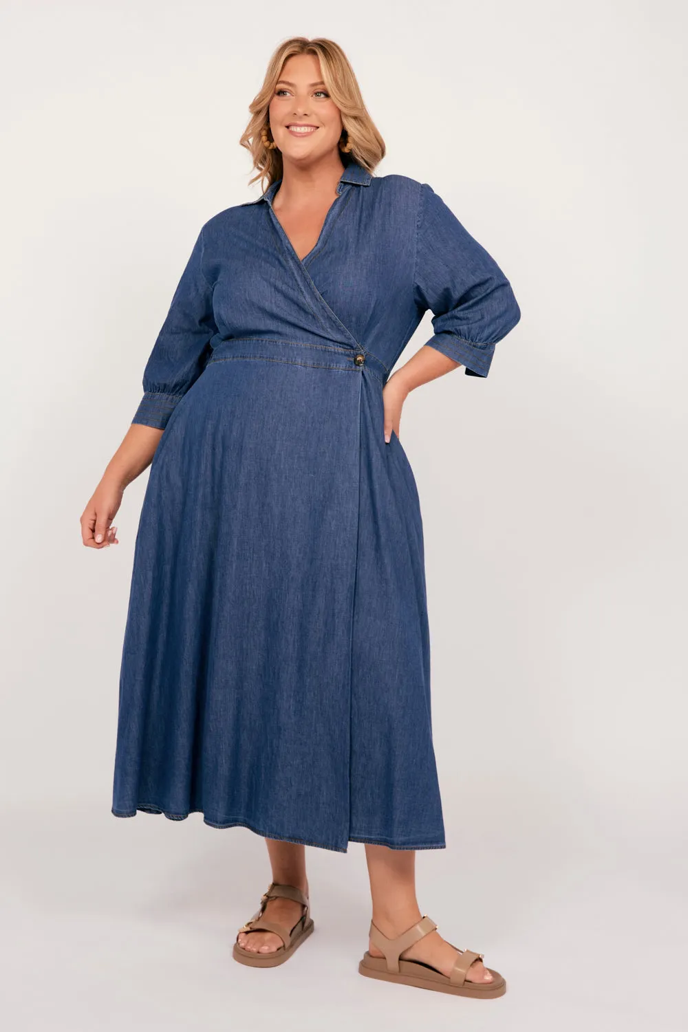 Wendy Chambray Short Sleeve Wrap Dress in Mid Wash